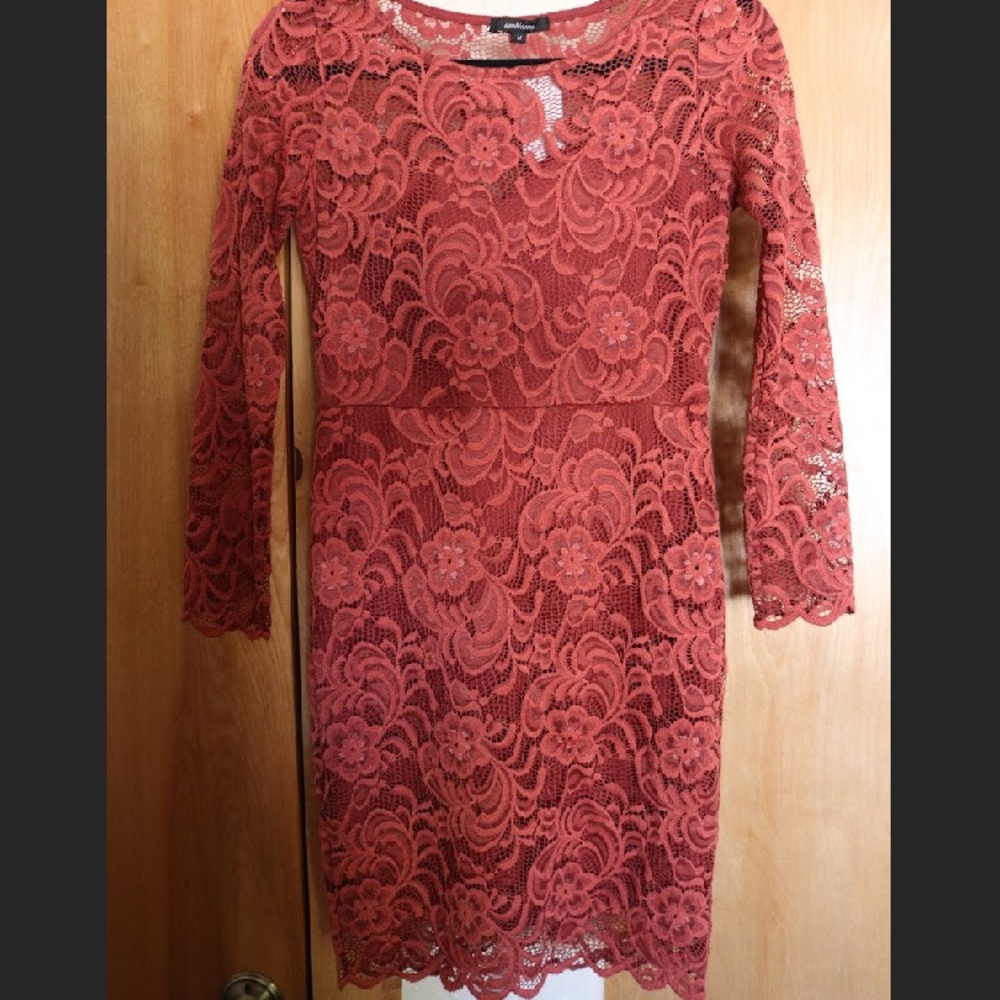 COPY - 3/4 sleeve burnt orange lace dress